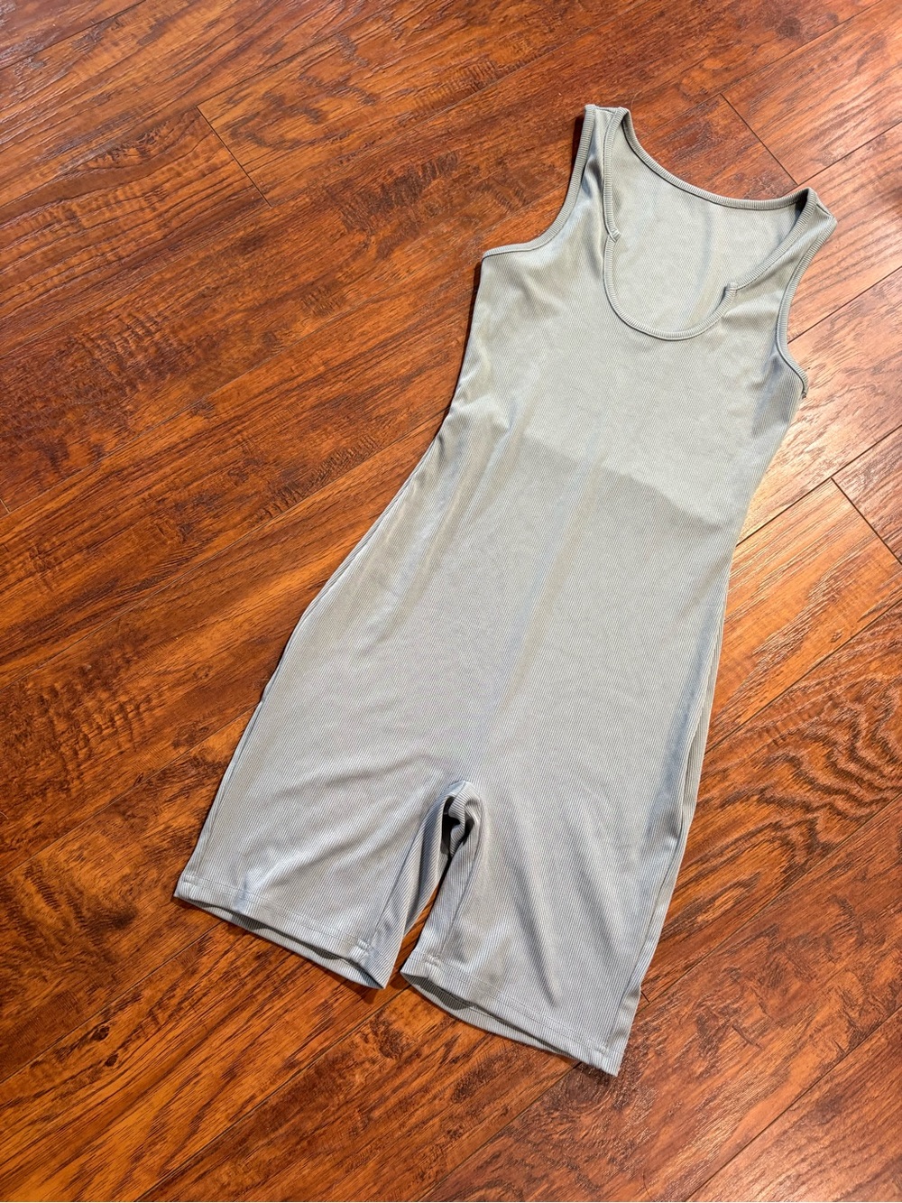 SHEIN women’s size S Light Gray Sleeveless Scoop-Neck Bodysuit